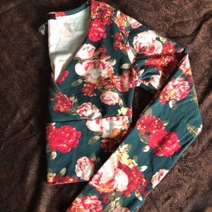 NWOT long sleeve floral crop top